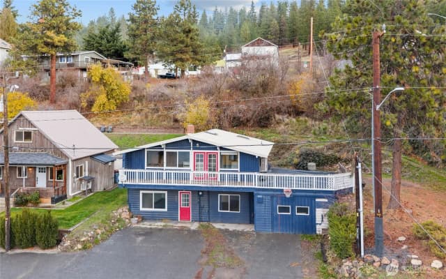 Property photo for 302 W 4th Street, Cle Elum