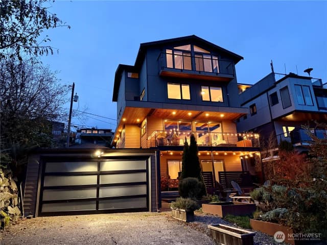 Property photo for 5614 40th Avenue W, Seattle