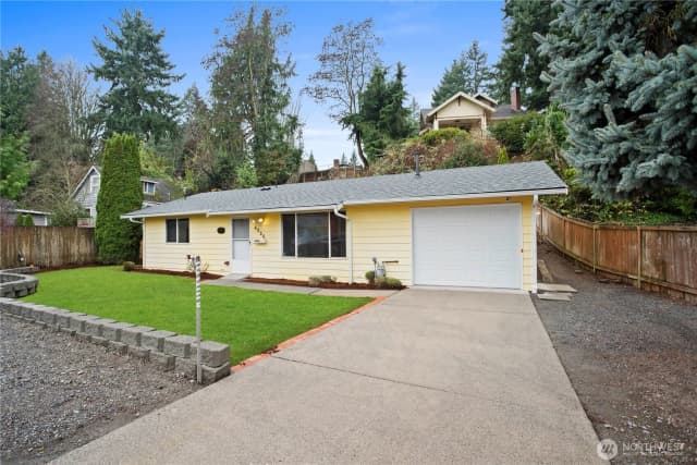 Property photo for 4334 Grand Avenue, Everett