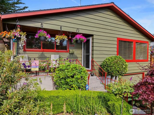 Property photo for 7139 Wright Avenue Sw, Seattle