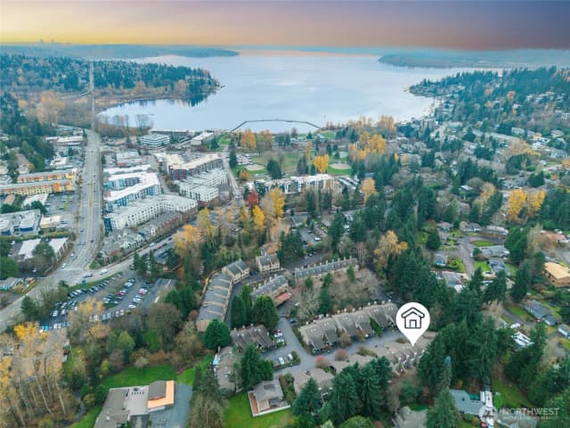 Property photo for 9606 Ne 121st Lane, Kirkland