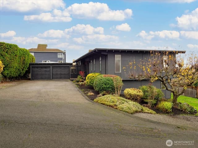 Property photo for 2631 Nw 205th Street, Shoreline