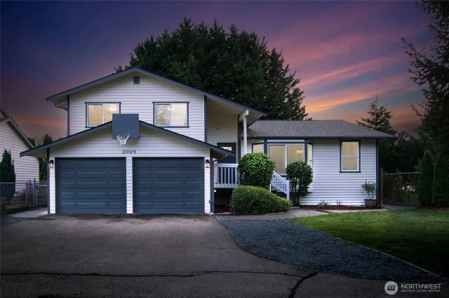 Property photo for 2009 N 154th Place, Shoreline