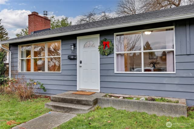 Property photo for 944 E 31st Street, Bremerton
