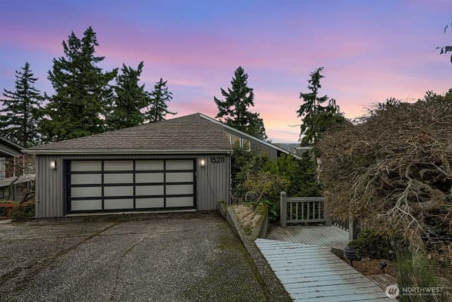 Property photo for 15211 61st Place Ne, Kenmore