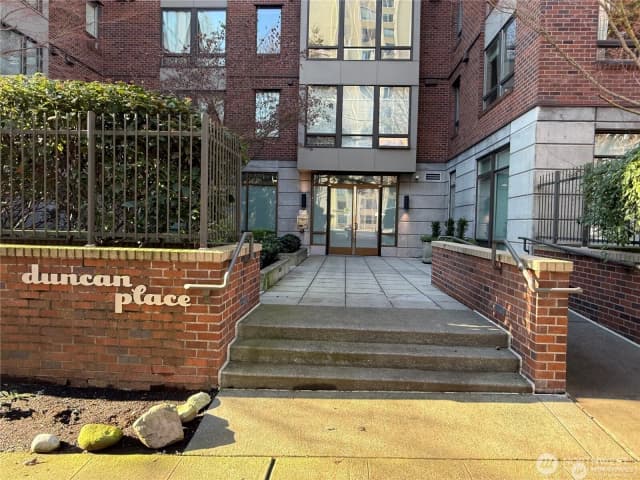 Property photo for 4547 8th Avenue Ne #414, Seattle