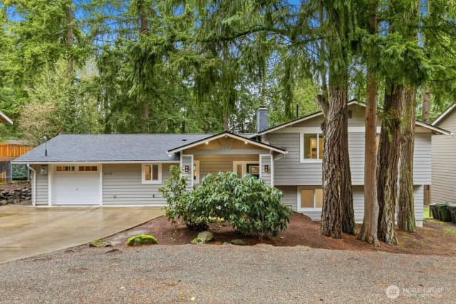 Property photo for 16130 Se Newport Way, Bellevue