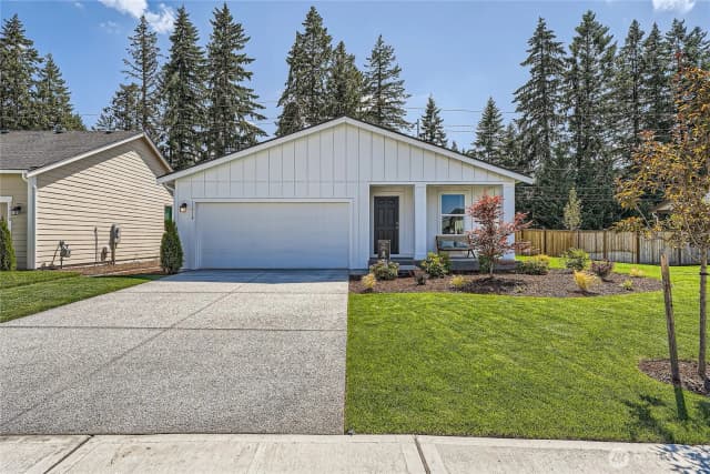Property photo for 13714 199th Street Ct E, Graham
