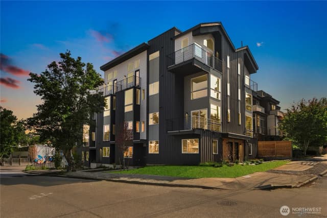 Property photo for 2019 W Bertona, Seattle