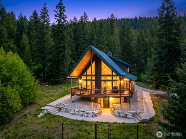 Property photo for 175 Deep Powder Lane, Leavenworth