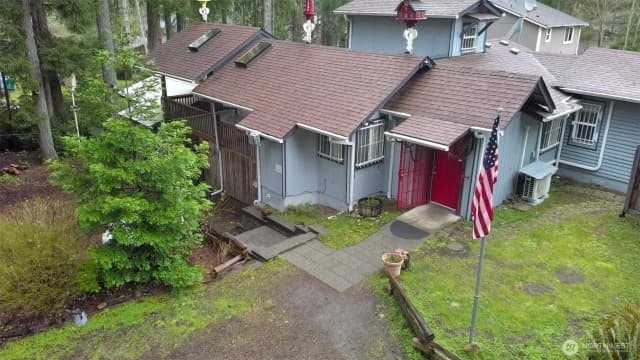 Property photo for 31 E Colvos Pl E, Shelton
