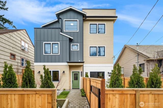 Property photo for 5028 35th Avenue Ne, Seattle