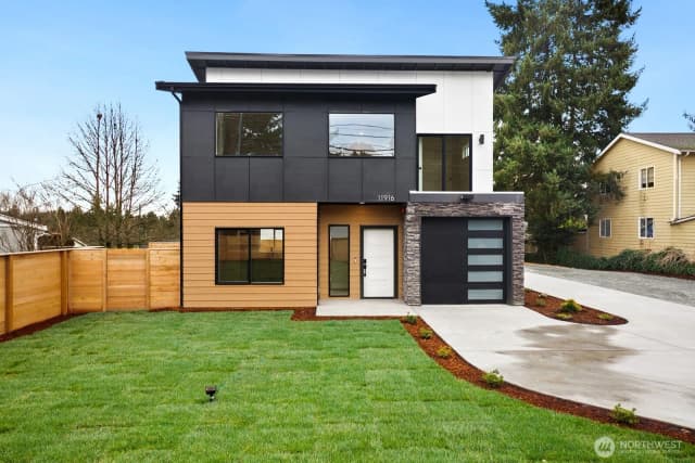 Property photo for 11916 4th Avenue Sw, Burien