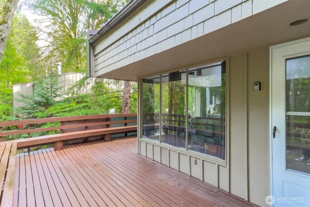 Property photo for 713 E Pointes Drive W, Shelton