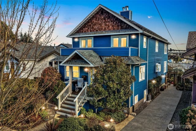 Property photo for 3532 Meridian Avenue N, Seattle