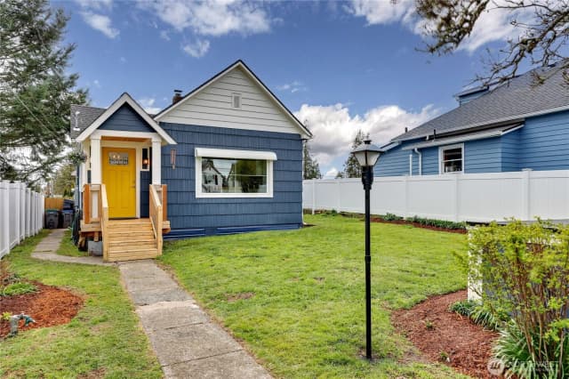 Property photo for 1523 7th Street, Bremerton