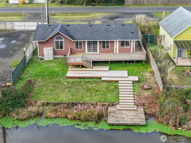 Property photo for 306 Point Brown Avenue Ne, Ocean Shores