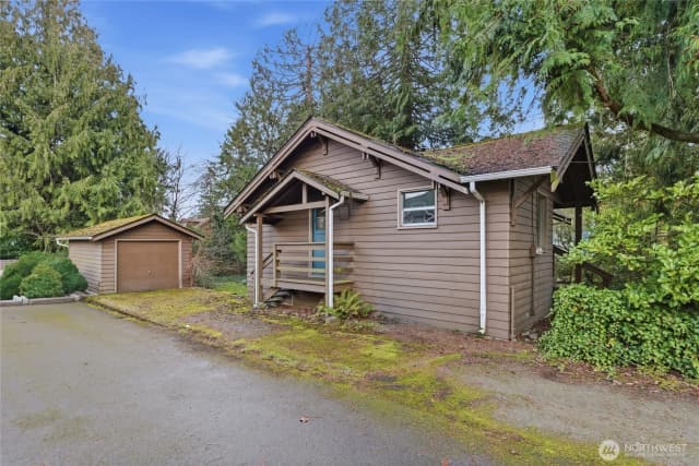 Property photo for 11716 16th Avenue Ne, Seattle