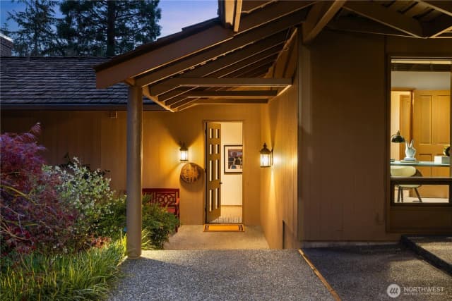Property photo for 8440 W Mercer Way, Mercer Island