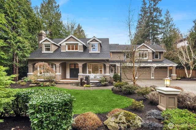 Property photo for 9843 Ne 25th Street, Bellevue