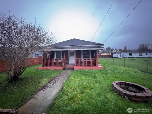 Property photo for 517 Water Street, South Bend
