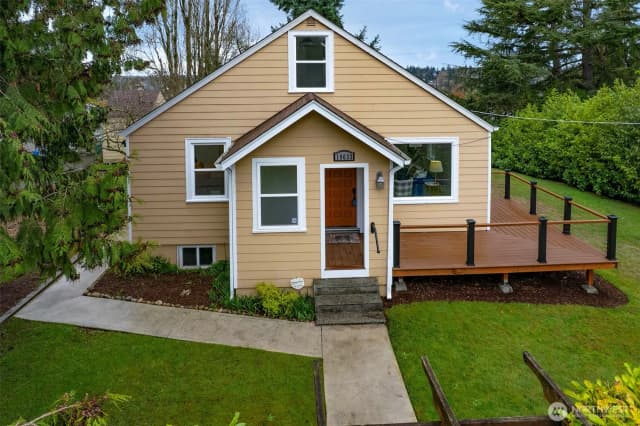 Property photo for 10633 21st Avenue Sw, Seattle
