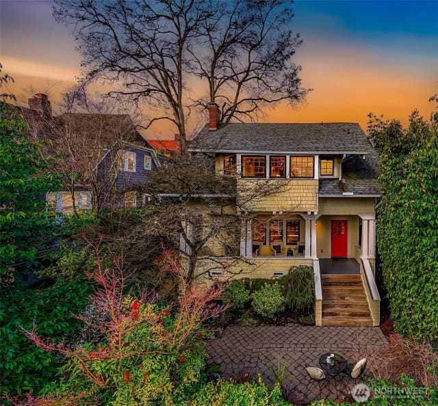 Property photo for 2333 Federal Avenue E, Seattle