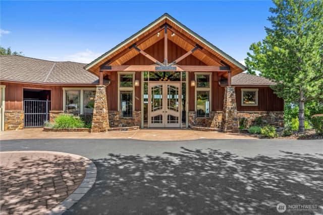 Property photo for 1680 Skyline Drive, Wenatchee