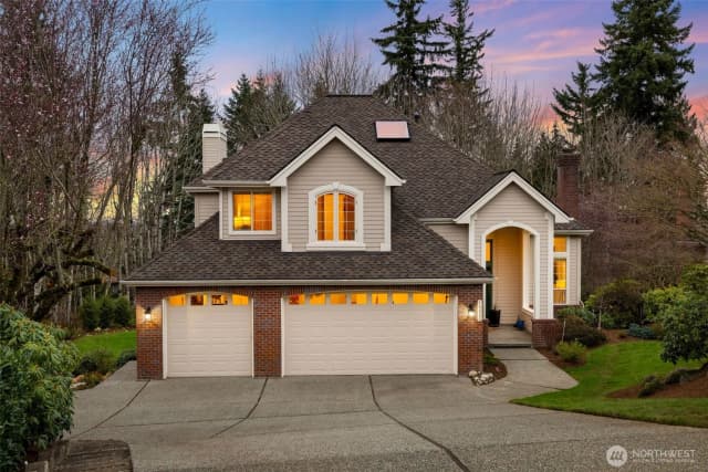 Property photo for 16880 Se 56th Place, Bellevue