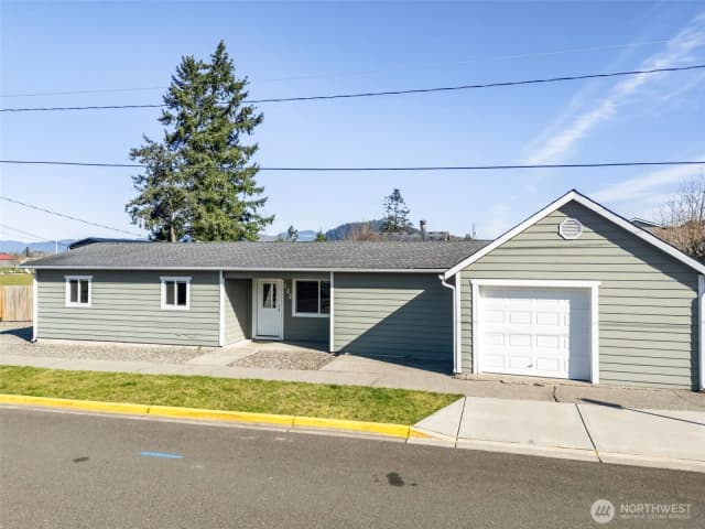Property photo for 122 N C St, Buckley