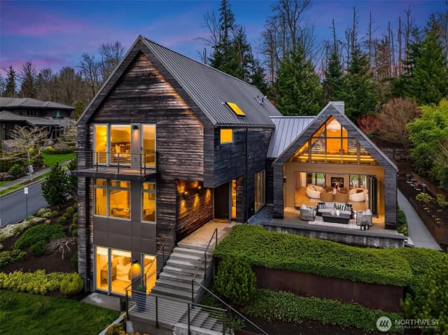 Property photo for 1796 Harrison Way Ne, Issaquah