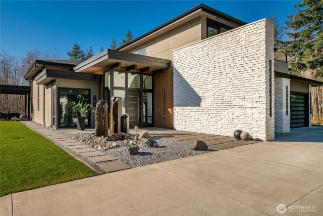 Property photo for 5684 Lux Lane, Blaine