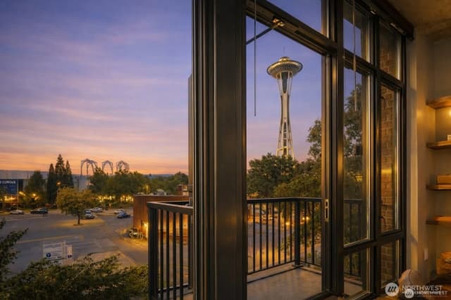 Property photo for 2720 3rd Avenue #405, Seattle