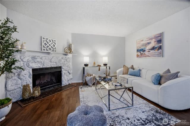 Property photo for 12515 Ne 116th Street #b11, Kirkland