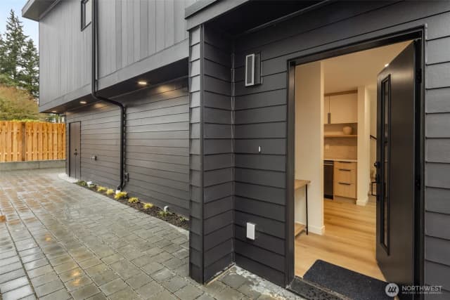 Property photo for 14035 Densmore Avenue N, Seattle