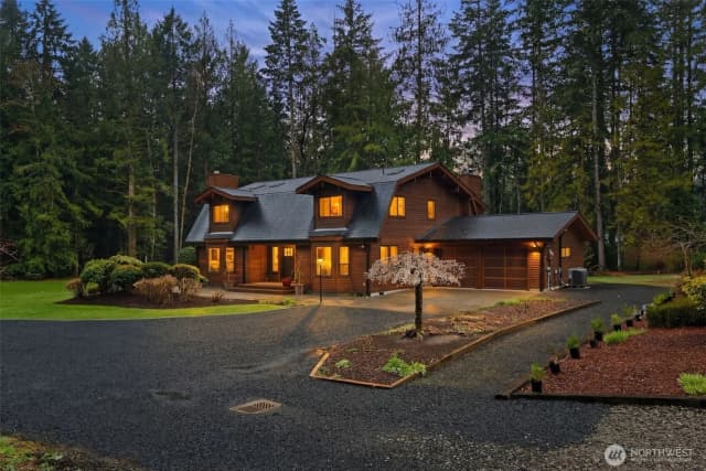 Property photo for 10116 136th Avenue Nw, Gig Harbor