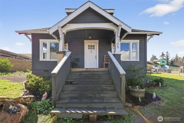 Property photo for 705 E Dearborn Avenue, Shelton