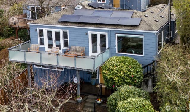 Property photo for 5320 47th Avenue Sw, Seattle