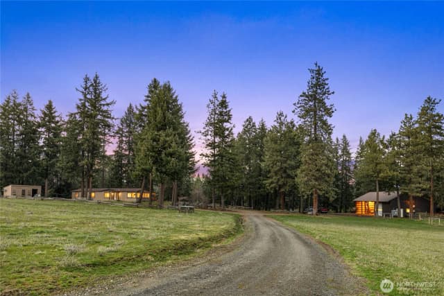 Property photo for 6160 Upper Peoh Point Rd. #rd., Cle Elum