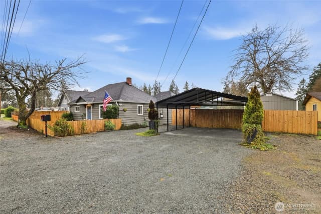 Property photo for 11606 Military Rd Sw, Lakewood