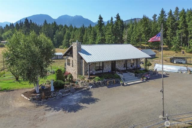 Property photo for 3634 Deer Park Street Ct, Port Angeles