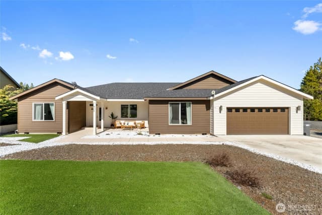 Property photo for 429 Dakota Heights Drive, Cle Elum