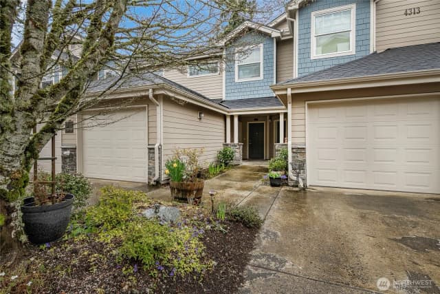 Property photo for 4313 Issaquah-pine Lake Road Se #205, Sammamish, WA 98075