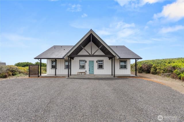 Property photo for 1229 Channel Avenue Sw, Ocean Shores