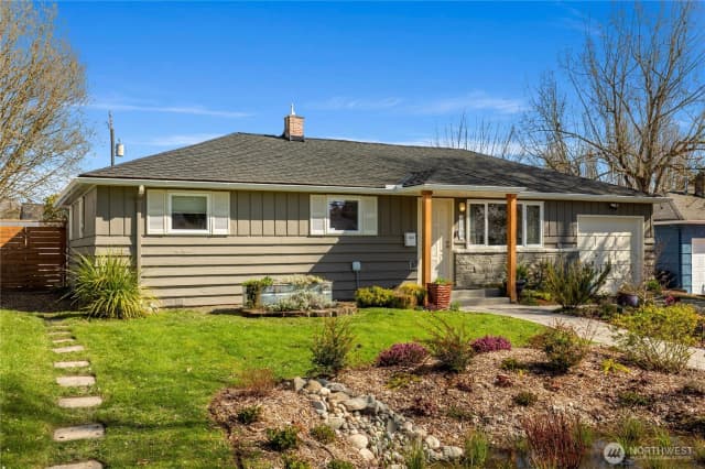 Property photo for 9240 30th Avenue Sw, Seattle