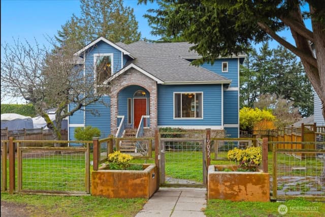 Property photo for 19055 21st Avenue Nw, Shoreline