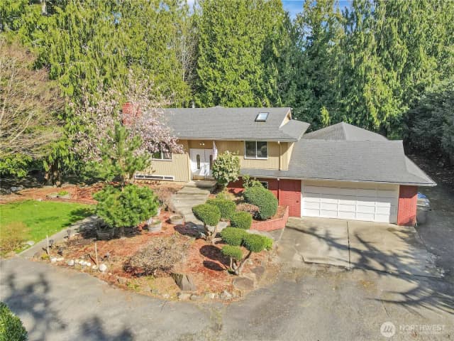 Property photo for 12001 Robinhood Lane, Snohomish
