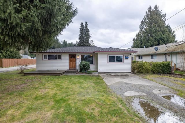 Property photo for 502 N Oak Street, Burlington