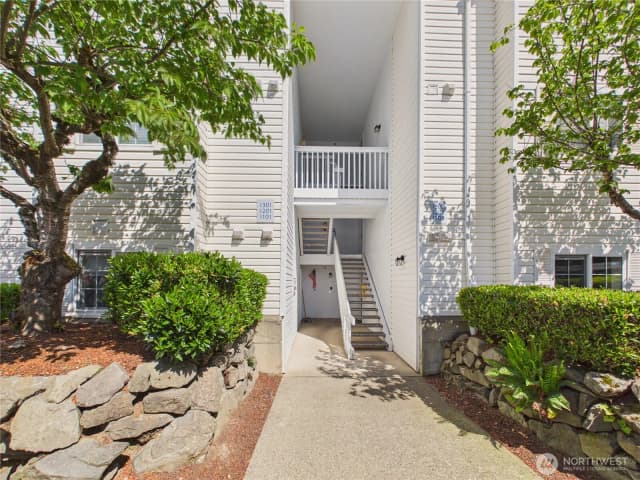 Property photo for 11002 Se Petrovitsky Road #i102, Renton