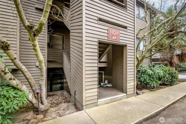 Property photo for 110 Sw 116th Street #a13, Seattle